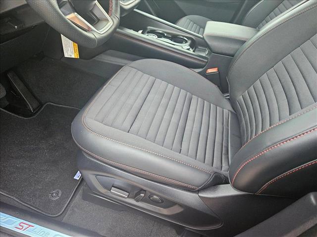 new 2025 Ford Explorer car, priced at $45,865