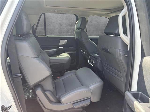 new 2025 Ford Expedition Max car, priced at $71,905