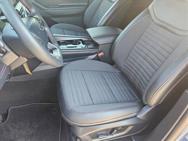 new 2025 Ford Explorer car, priced at $42,495
