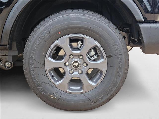 new 2025 Ford Bronco car, priced at $42,277