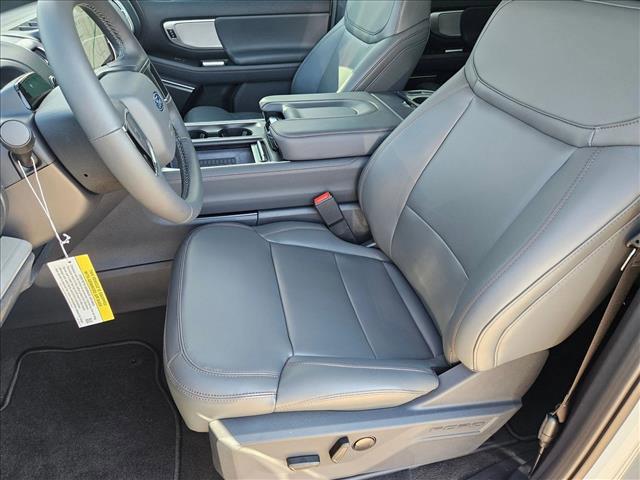 new 2025 Ford Expedition Max car, priced at $68,888