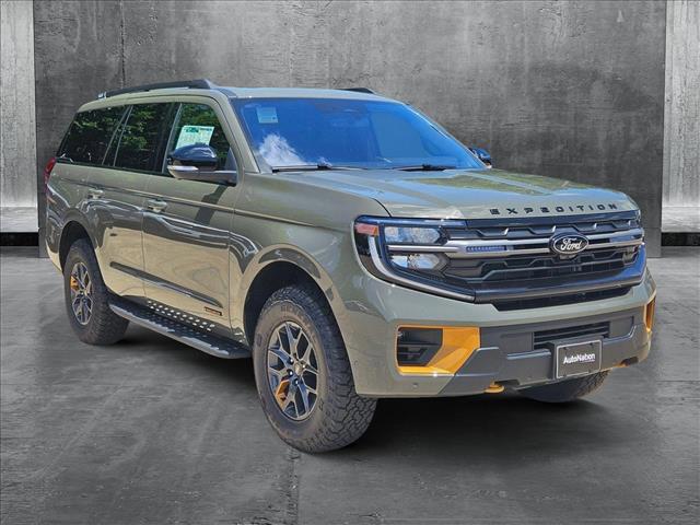 new 2025 Ford Expedition car, priced at $86,915