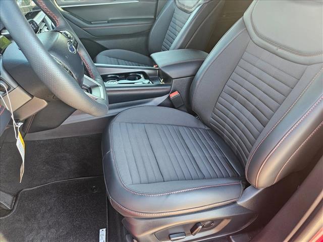 new 2025 Ford Explorer car, priced at $43,495
