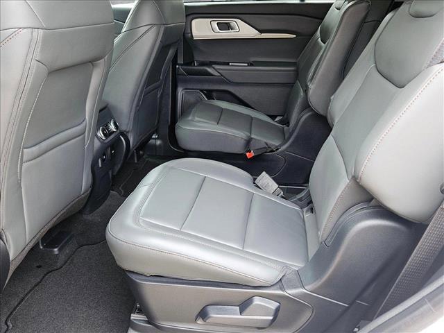 new 2025 Ford Explorer car, priced at $42,676