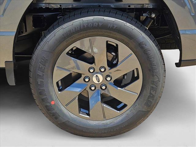 new 2025 Ford F-150 car, priced at $42,499