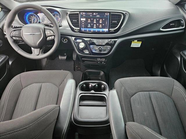 used 2022 Chrysler Pacifica car, priced at $24,995