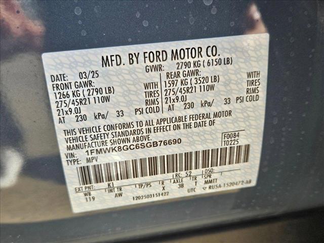 new 2025 Ford Explorer car, priced at $51,999