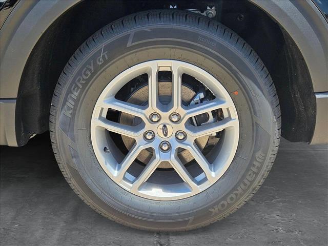 new 2025 Ford Explorer car, priced at $38,903