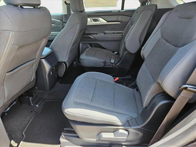 new 2025 Ford Explorer car, priced at $35,995