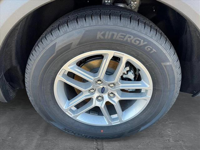 new 2025 Ford Explorer car, priced at $39,995