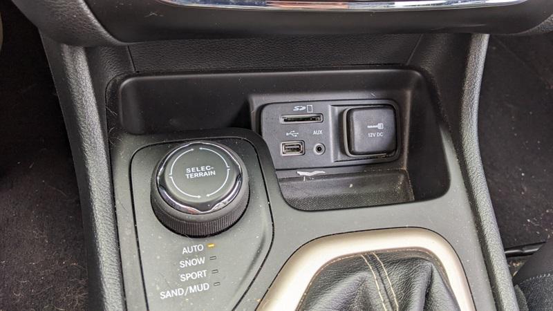 used 2018 Jeep Cherokee car, priced at $17,500