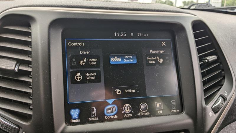 used 2018 Jeep Cherokee car, priced at $17,500