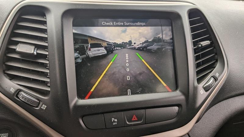 used 2018 Jeep Cherokee car, priced at $17,500