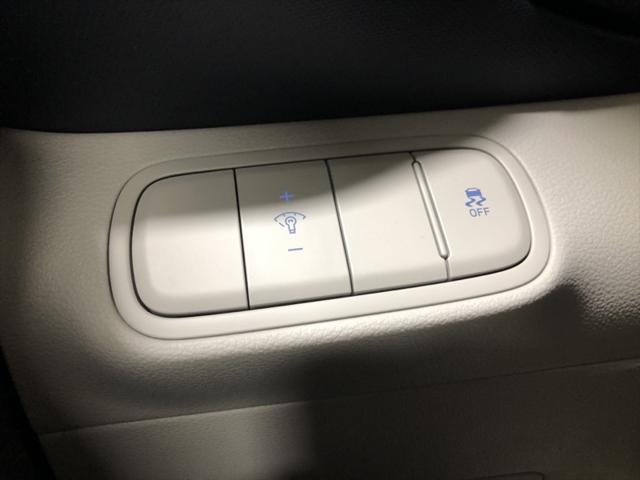 new 2025 Hyundai Venue car, priced at $24,049