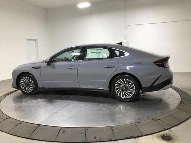 new 2025 Hyundai Sonata Hybrid car, priced at $30,827