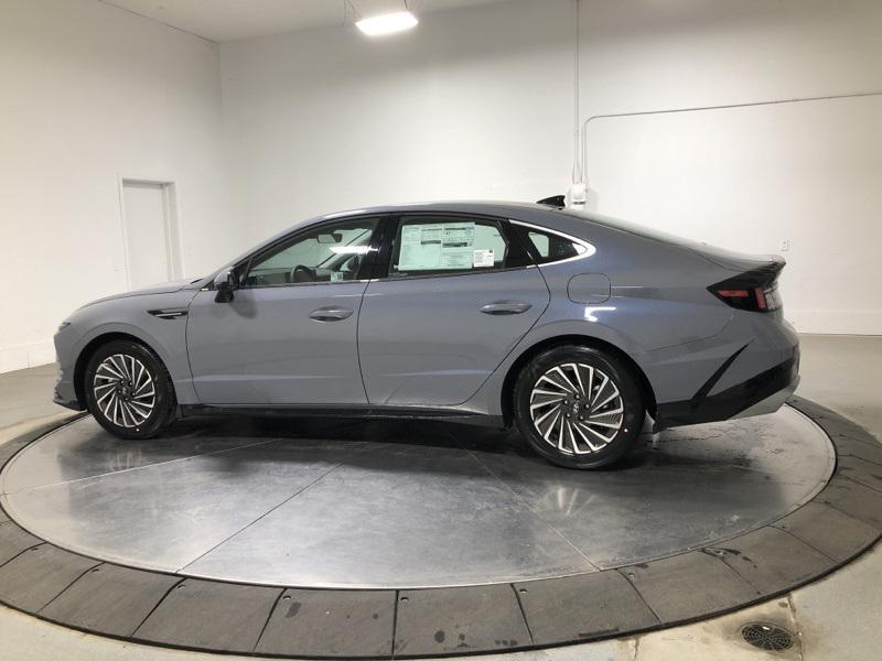 new 2025 Hyundai Sonata Hybrid car, priced at $29,227