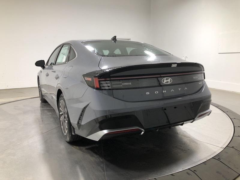 new 2025 Hyundai Sonata Hybrid car, priced at $29,227