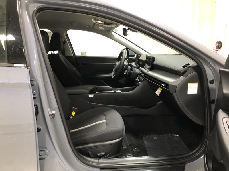 new 2025 Hyundai Sonata Hybrid car, priced at $29,227