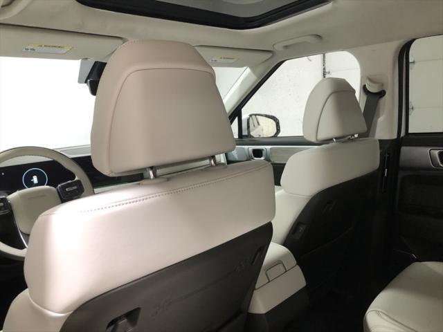 new 2025 Hyundai Santa Fe car, priced at $45,301