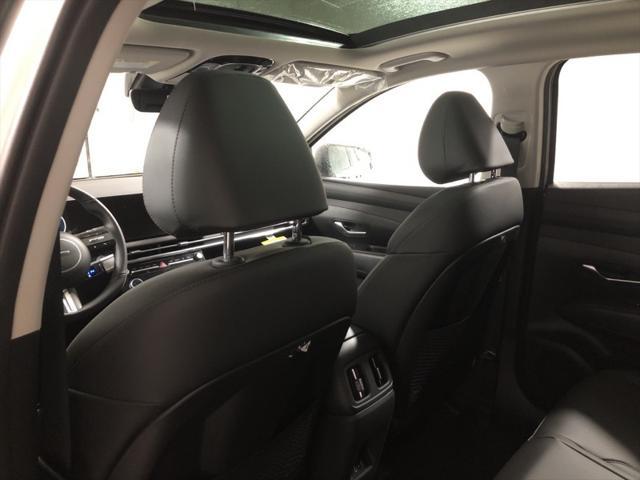 new 2025 Hyundai TUCSON Hybrid car, priced at $36,333