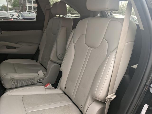 used 2022 Kia Sorento Hybrid car, priced at $27,400