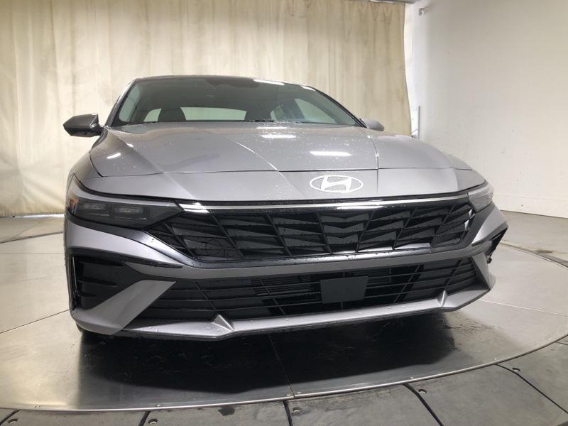 new 2025 Hyundai Elantra car, priced at $25,546