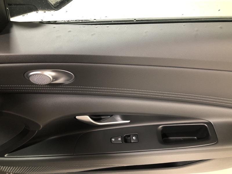 new 2025 Hyundai Elantra car, priced at $25,546