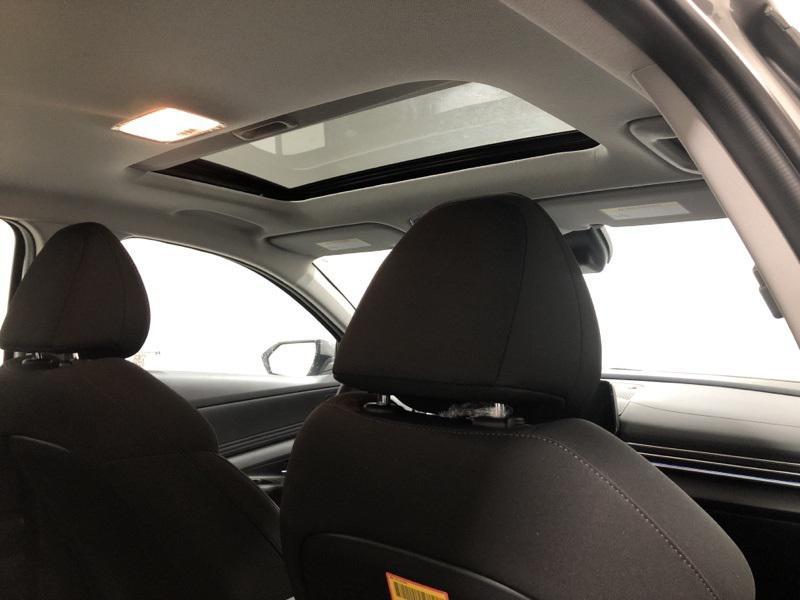 new 2025 Hyundai Elantra car, priced at $25,546