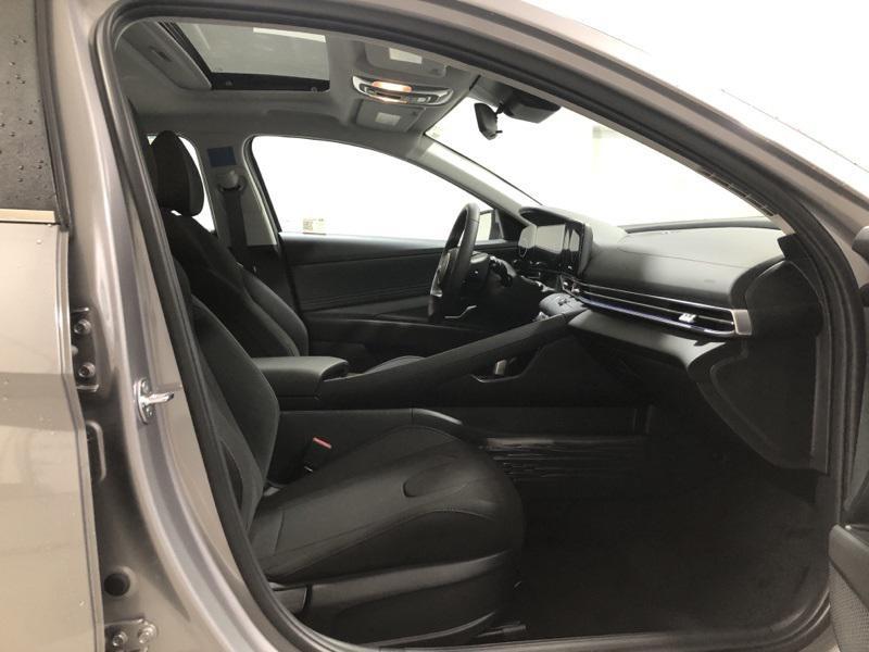 new 2025 Hyundai Elantra car, priced at $25,546
