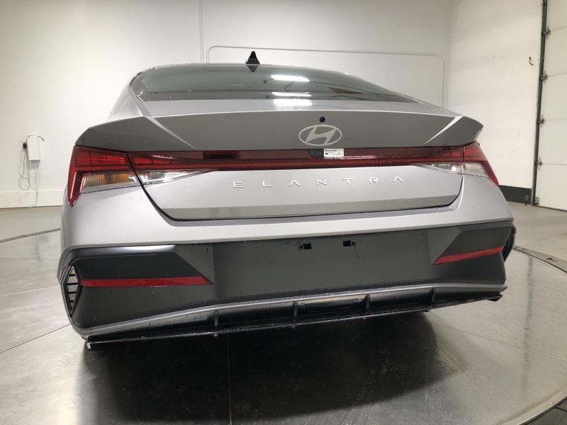 new 2025 Hyundai Elantra car, priced at $25,546