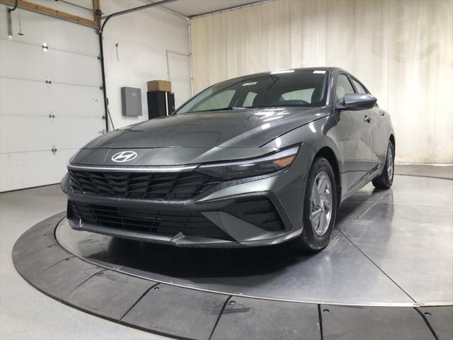 new 2025 Hyundai Elantra car, priced at $22,218