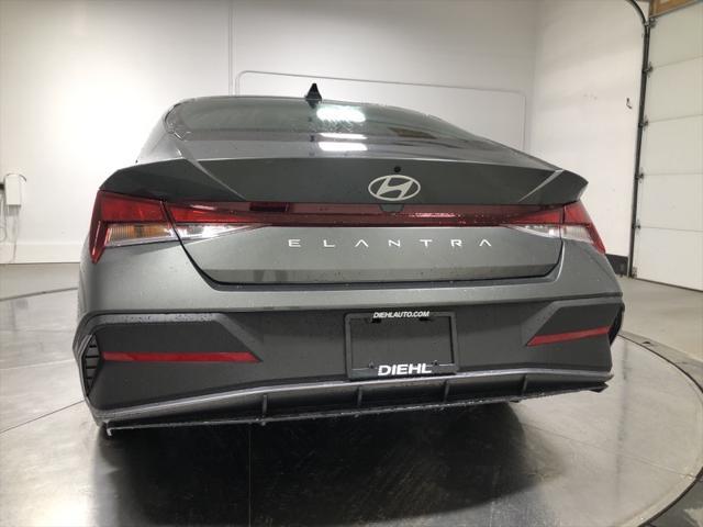 new 2025 Hyundai Elantra car, priced at $22,218