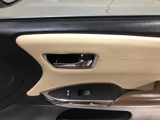 used 2014 Toyota Avalon car, priced at $13,200