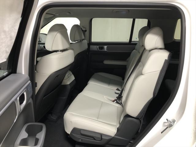 new 2025 Hyundai Santa Fe car, priced at $38,079
