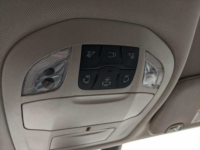 used 2020 Chrysler Pacifica car, priced at $16,700