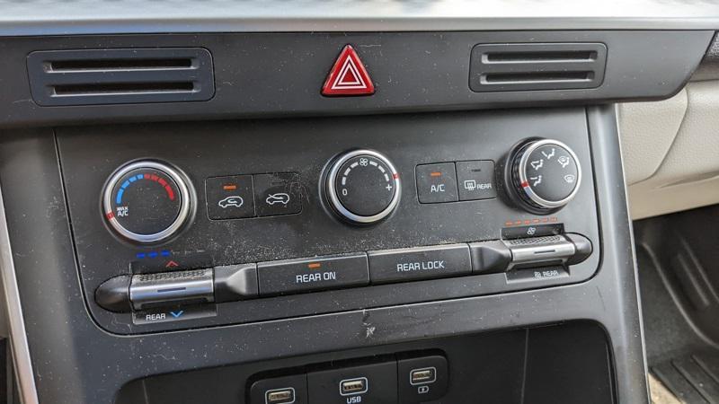 used 2023 Kia Carnival car, priced at $28,700