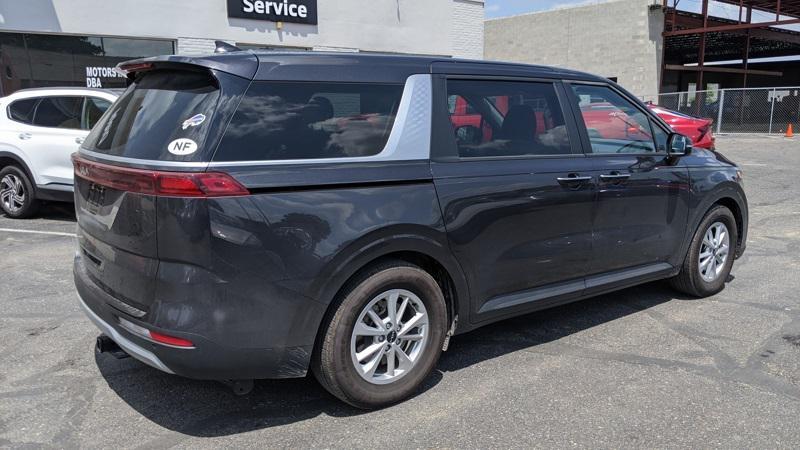 used 2023 Kia Carnival car, priced at $28,700