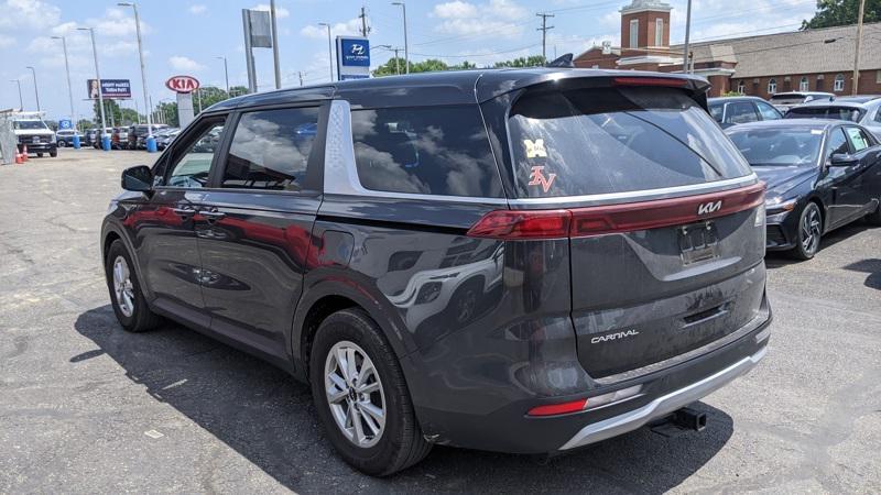 used 2023 Kia Carnival car, priced at $28,700