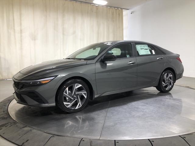 new 2025 Hyundai Elantra car, priced at $23,089