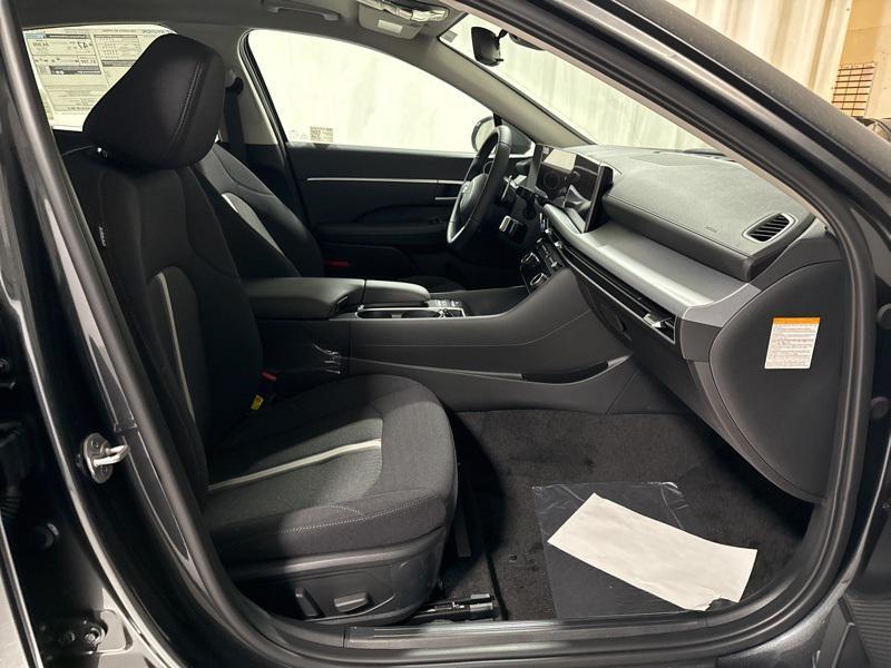 new 2025 Hyundai Sonata Hybrid car, priced at $28,998