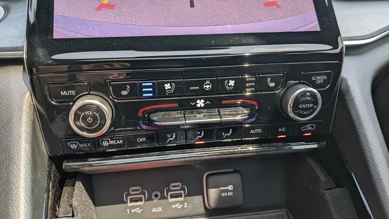 used 2022 Jeep Grand Cherokee car, priced at $38,200
