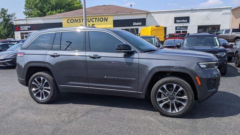 used 2022 Jeep Grand Cherokee car, priced at $38,200