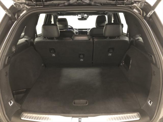used 2022 Jeep Grand Cherokee car, priced at $38,200