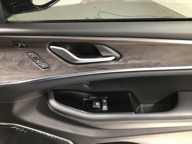 used 2022 Jeep Grand Cherokee car, priced at $38,200