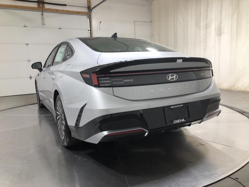 new 2025 Hyundai Sonata Hybrid car, priced at $36,626