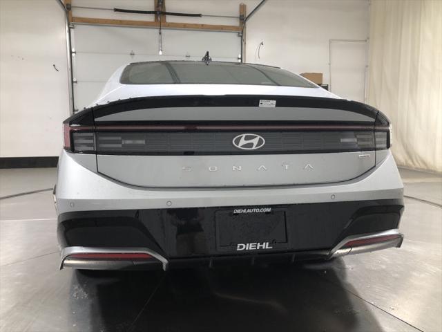 new 2025 Hyundai Sonata Hybrid car, priced at $37,126