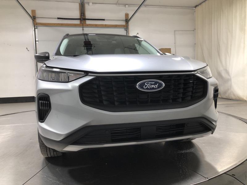 used 2024 Ford Escape car, priced at $25,500