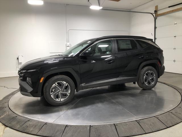 new 2025 Hyundai TUCSON Hybrid car, priced at $33,347