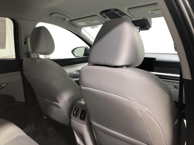 new 2025 Hyundai TUCSON Hybrid car, priced at $33,347