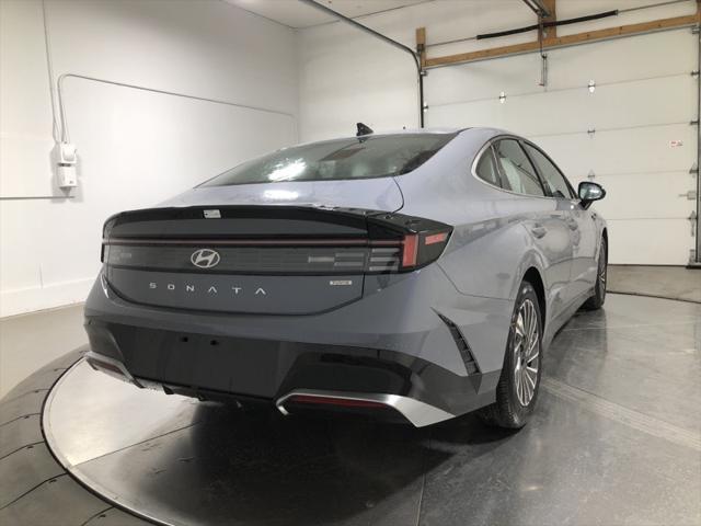 new 2025 Hyundai Sonata Hybrid car, priced at $31,048